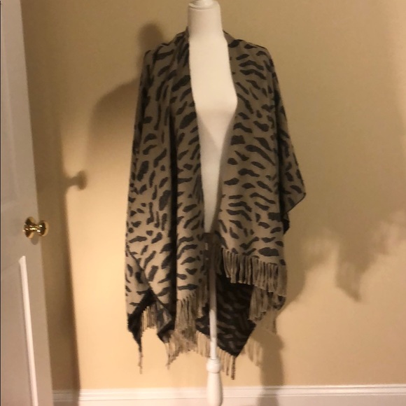 Chico”s Zebra Inspired Wrap - Picture 5 of 5